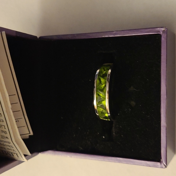 Vintage Suzanne Somers Peridot Mini Trillion Cut Size 8 Silver Ring - Picture 11 of 11